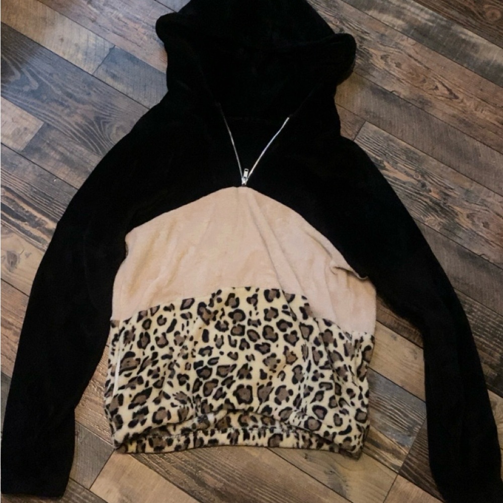 Cozy Colorblock Leopard Plush Hoodie - Black, Tan & Leopard